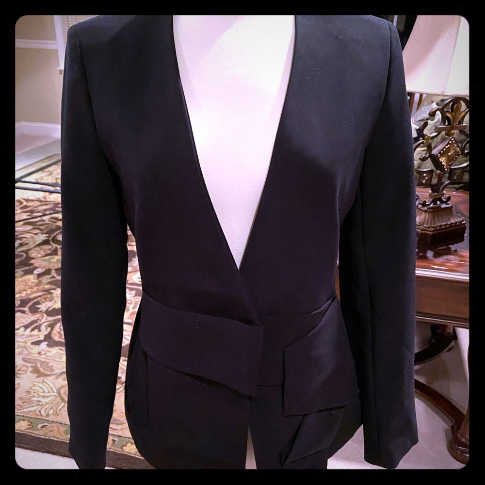 NWOT Banana Republic Black “Origami” Front Blazer